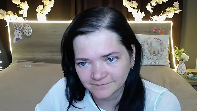 دردشة LauraFinn الجنسية المباشرة