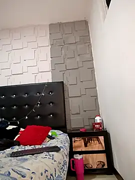 Chat +18 de AmbarthSmiith2 ao vivo