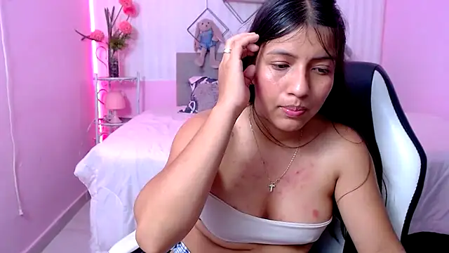 zara_cute: онлайн-секс-чат