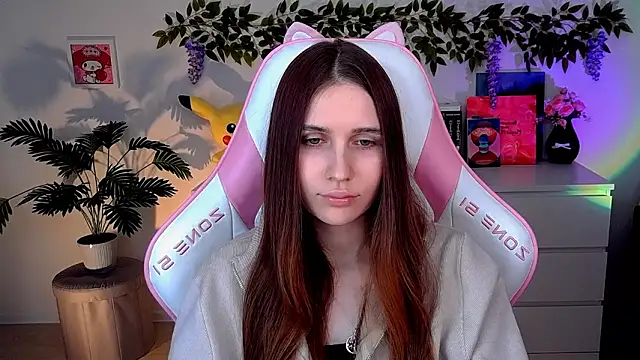 AliceCharmy Chat XXX live