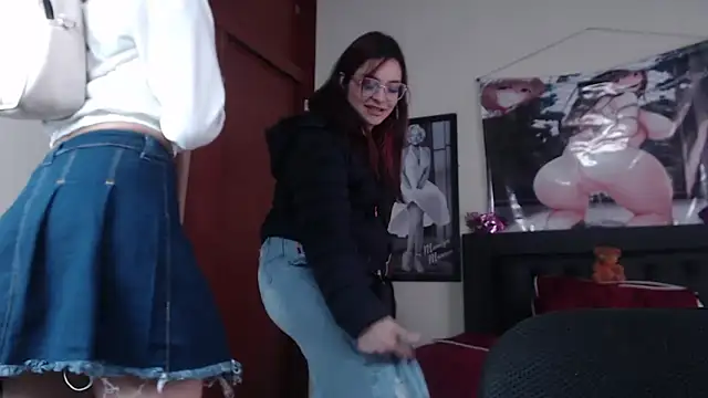 Marilynselxoveanalhard 现场XXX聊天