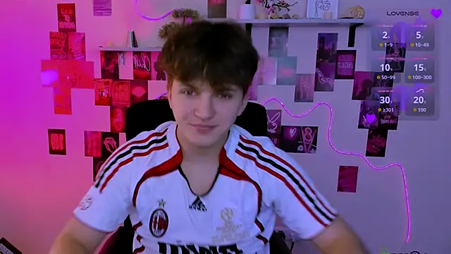 Živý XXX chat travis_wolf_