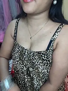 Saumyy's Live XXX Chat