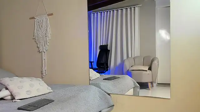 Thiago_morettiのウェブカメラショー