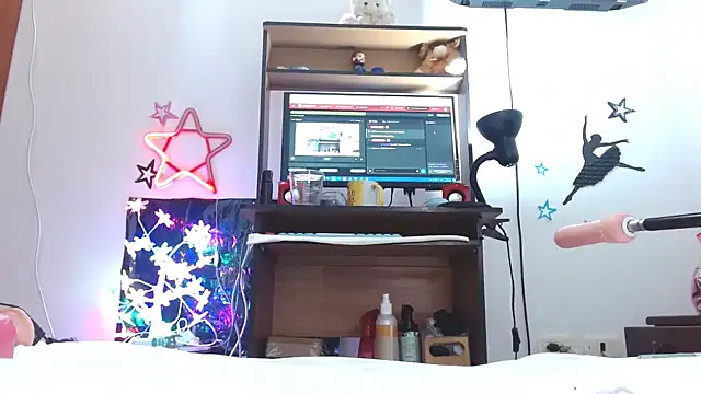 LORE_MILF's Live XXX Chat