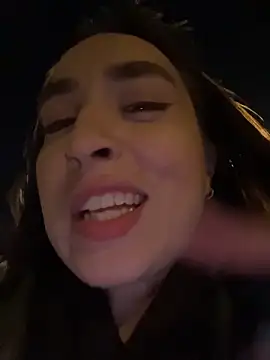 Czat XXX na żywo – Holly_Play