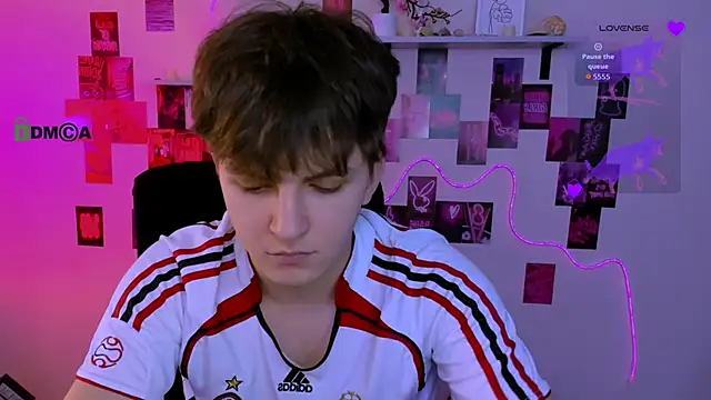 Czat XXX na żywo – travis_wolf_