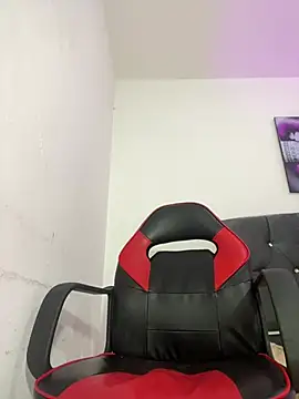 Show de Linda-323 na webcam