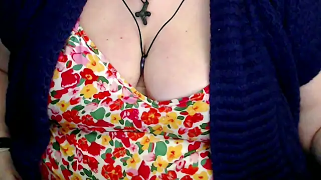 XXX chat uživo modela mayasmith