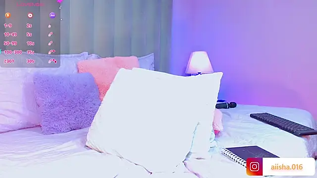 Chatroom XXX en direct de AiishaRose