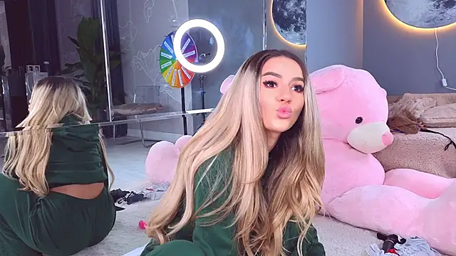 SpoilM3Mor3 Pertunjukan Webcam