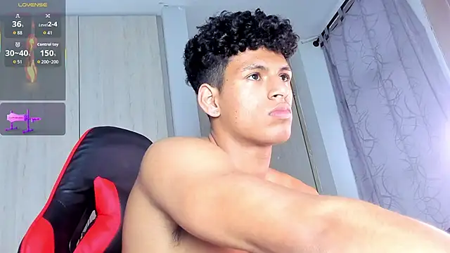 แชท XXX สดของ DomenicoRey