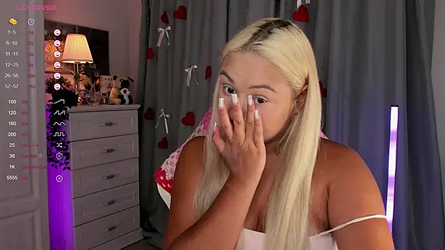 _Loneve__'s Live XXX Chat