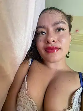 Marie_Rose Adlı Modelin Canlı XXX Sohbeti