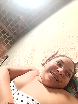 Dirty-Fat-Horny Adlı Modelin Canlı XXX Sohbeti