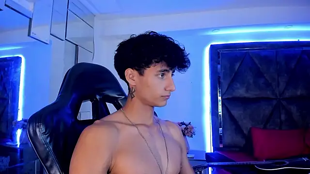 Вебкам-шоу MaxiimoRomano_