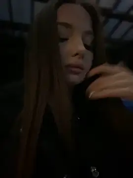 KrisMagnolyのライブXXXチャット