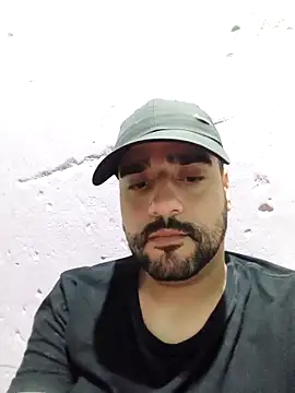 Show modela gusto14cm na web-kameri