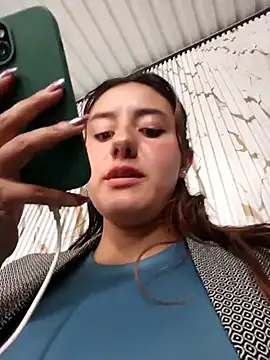 LuisaLean – Live XXX-chat