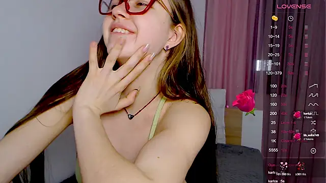 Czat XXX na żywo – Sarah_HS