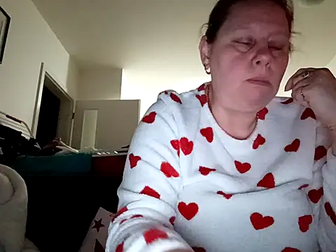 XXX chat uživo modela Jahudka47