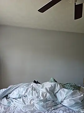 oliviaprettypussy 现场XXX聊天