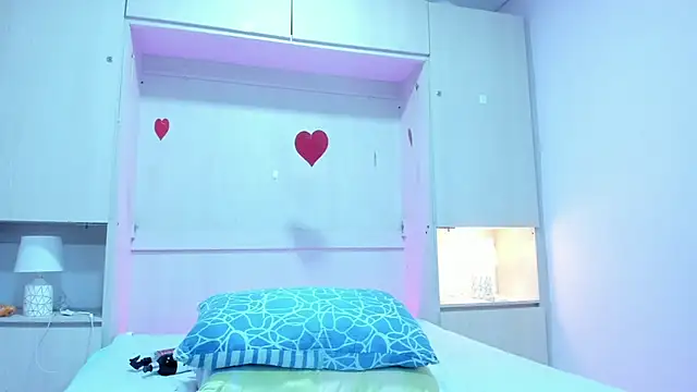 TessaLowe Webcamshow