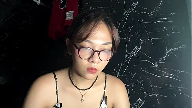 urhottie_lottie: διαδικτυακό σόου στην κάμερα