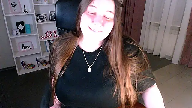 DefiantAngel_ Live XXX-chat