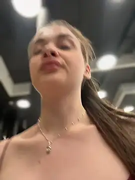 KristiRich Chat XXX live