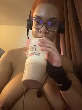 nickytheehawtie – Naživo XXX chat