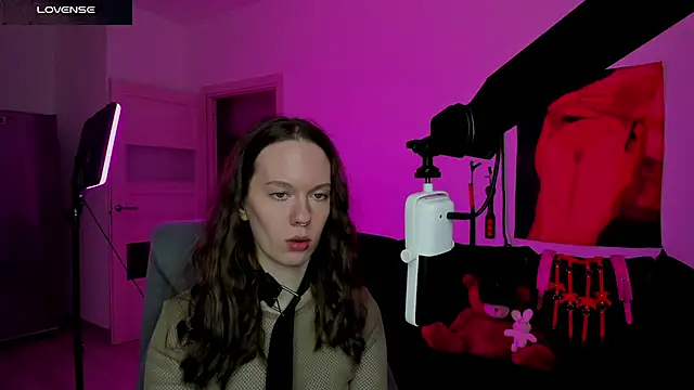 Show modela Goddess_of_Fertility na web-kameri