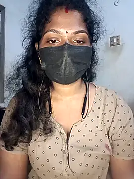 tamilsaisree Show in webcam