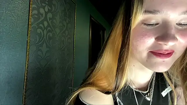 CarmelaLiebherr Live XXX-chat