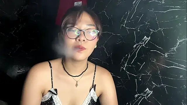 urhottie_lottie Pertunjukan Webcam