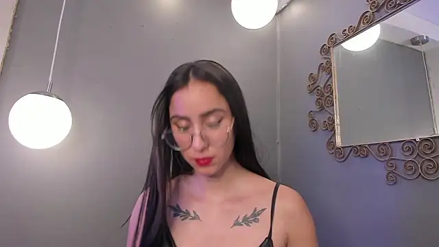 Alana_Martinez_ Live XXX-chat