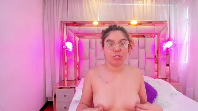 AllisonAdams_'s Live XXX Chat