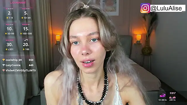 Chatroom XXX en direct de LuluAlis