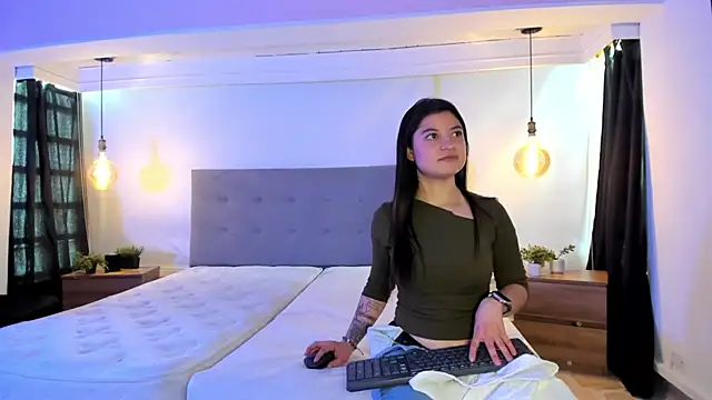 LindaCatalina_'s Live XXX Chat