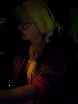 Hot-Muci's Live XXX Chat