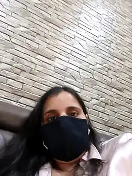 tinaarora Adlı Modelin Canlı XXX Sohbeti