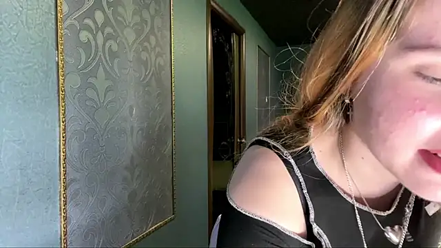 CarmelaLiebherr 现场XXX聊天