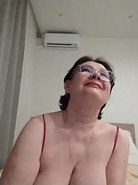 SalientCleanのライブXXXチャット