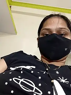 Pokazy przed kamerką – Priyanka_30