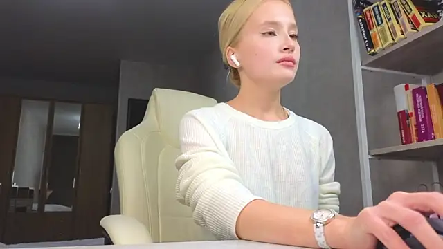 Marietta_Castro Obrolan Langsung XXX