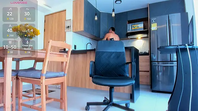 fitnolan's Live XXX Chat