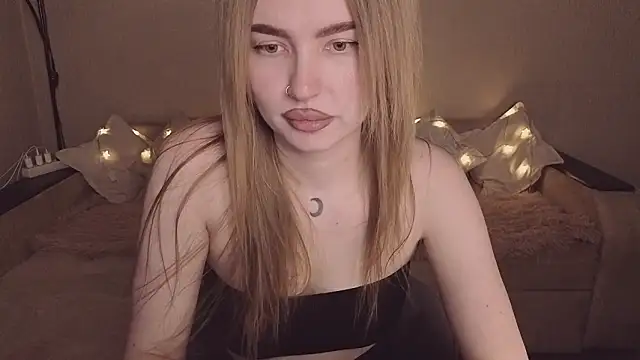 ViolettaLopez's Live XXX Chat