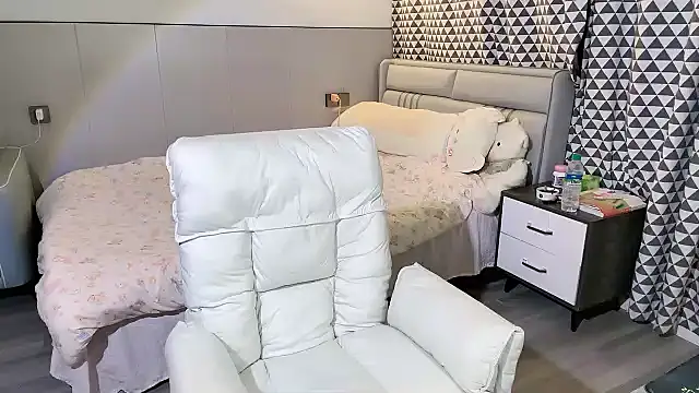 xiaoguaiss – Live XXX-chat