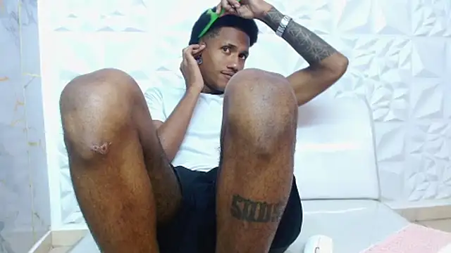 ManSant live XXX chat