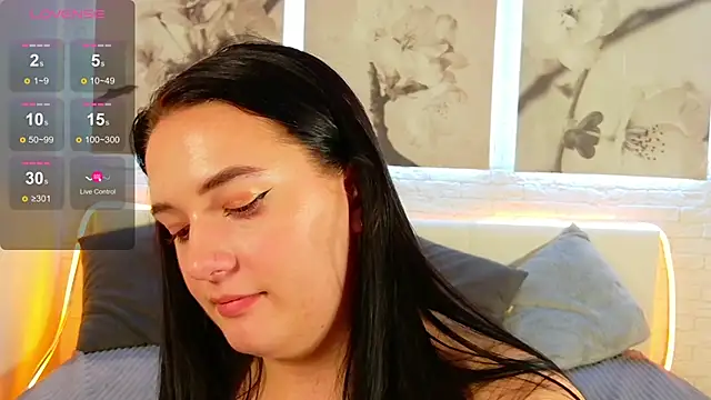 Grand_Vita's Live XXX Chat